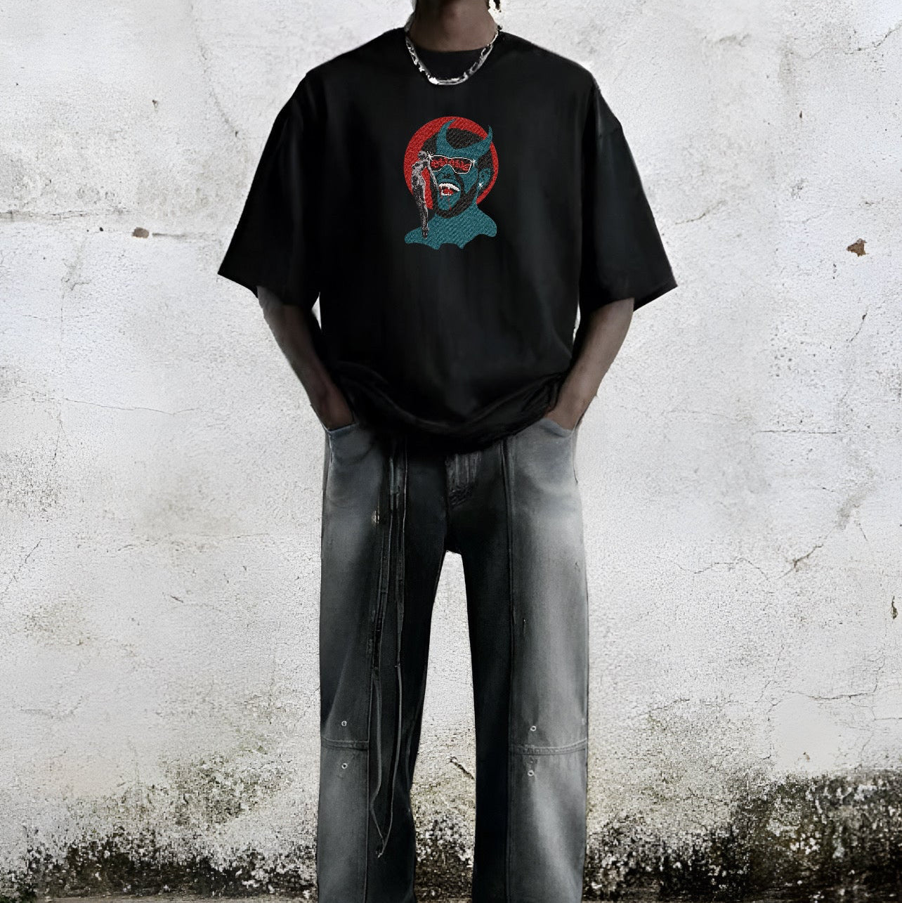 'The Devil Rockin': T-SHIRT