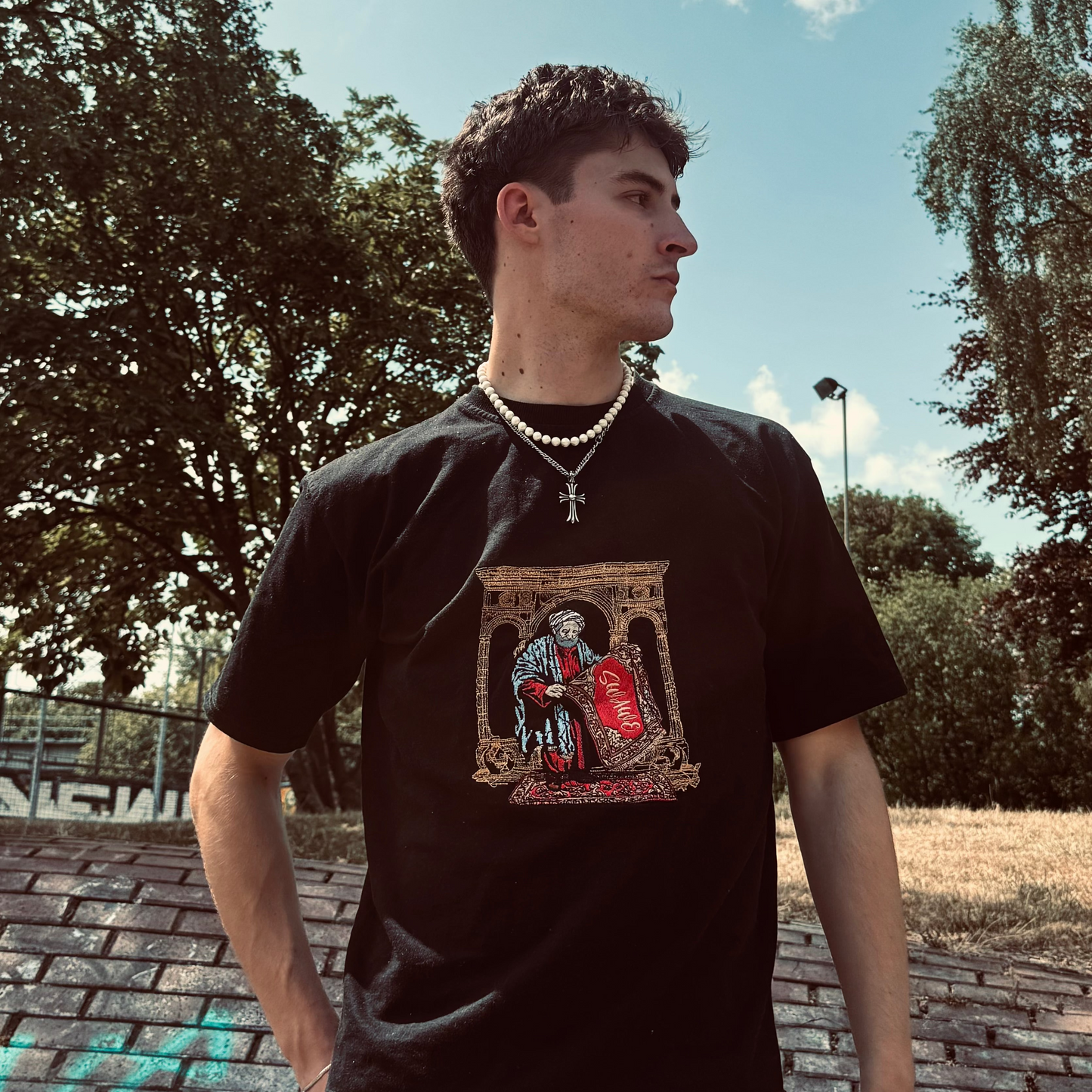'PATHFINDER': T-Shirt