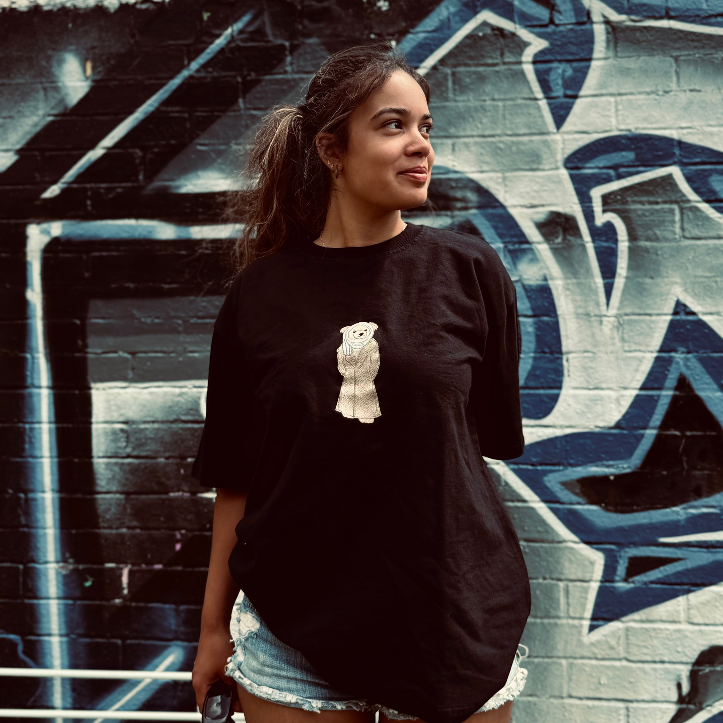 ABAYA 'AI BEAR': TSHIRT