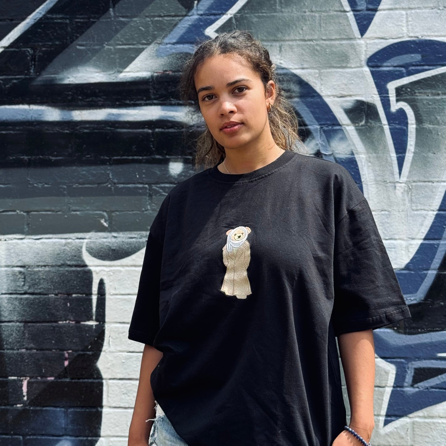 ABAYA 'AI BEAR': TSHIRT